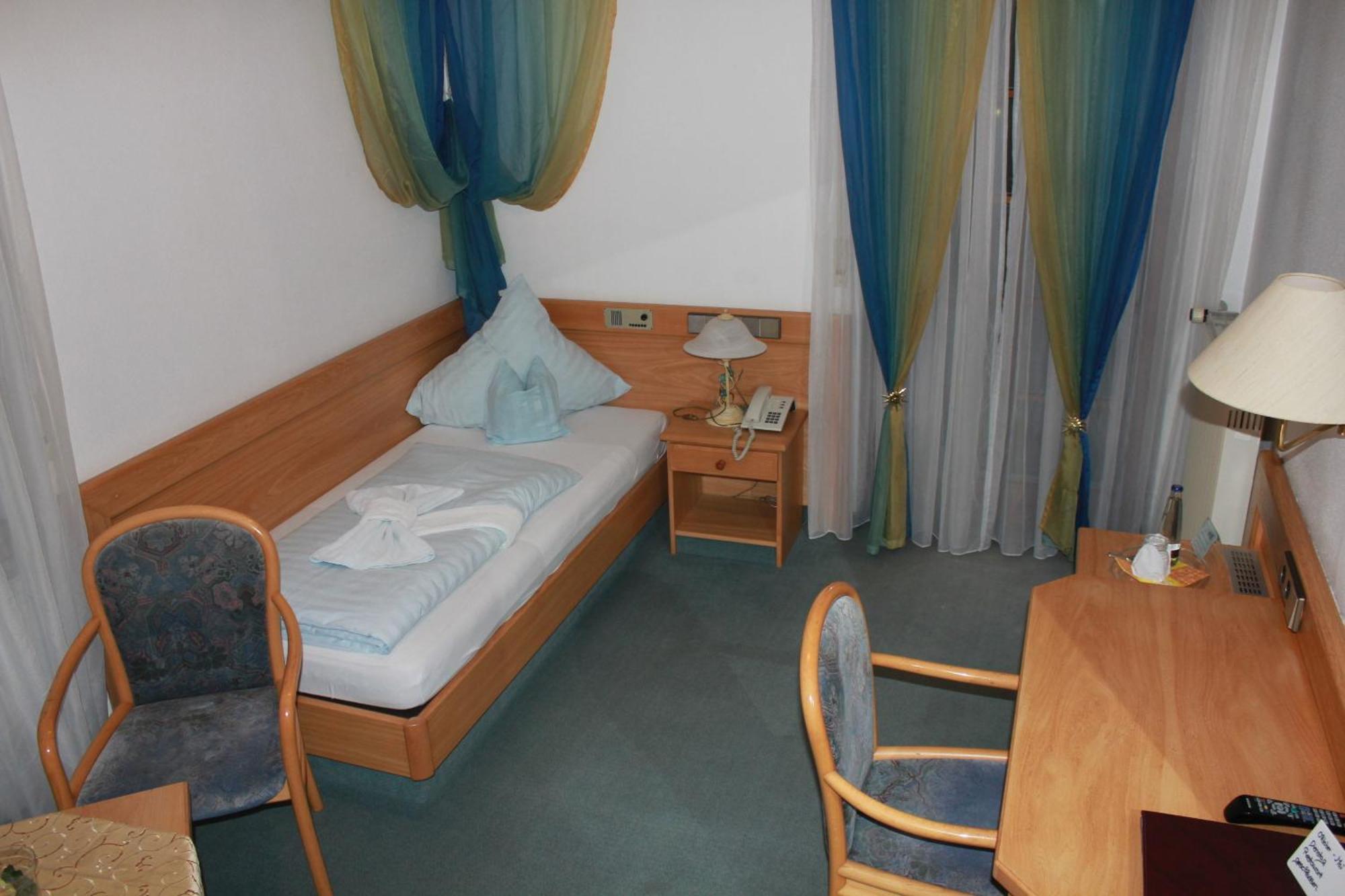Landgasthaus & Hotel Kurfer Hof Bad Endorf Δωμάτιο φωτογραφία