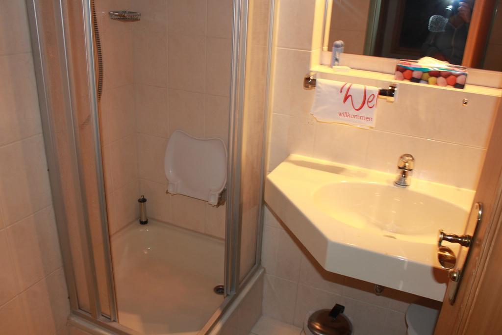 Landgasthaus & Hotel Kurfer Hof Bad Endorf Δωμάτιο φωτογραφία