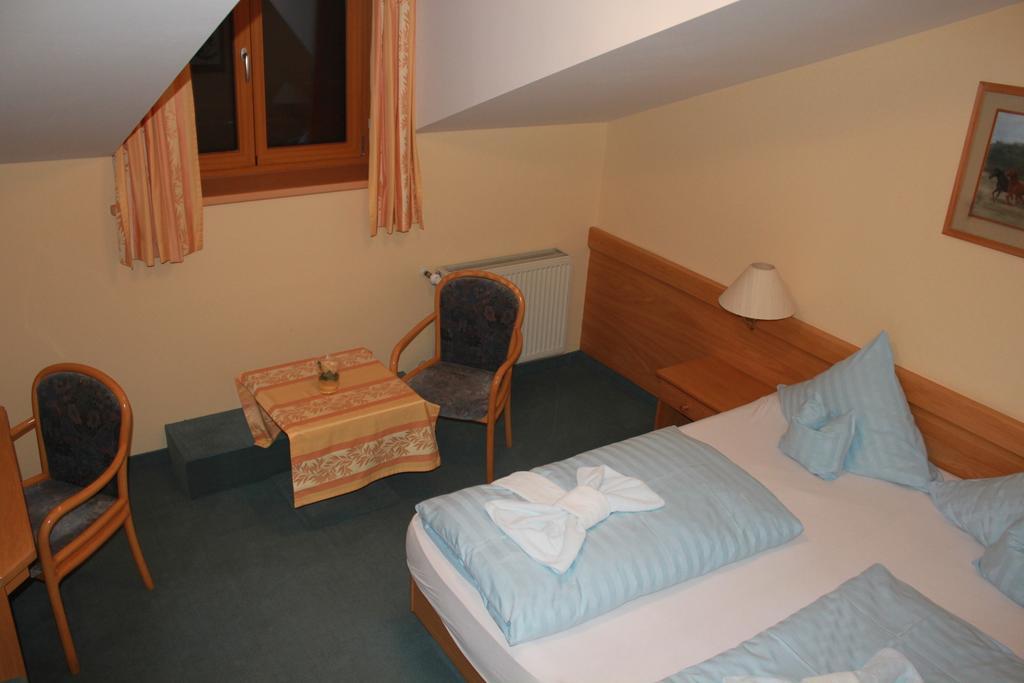Landgasthaus & Hotel Kurfer Hof Bad Endorf Δωμάτιο φωτογραφία