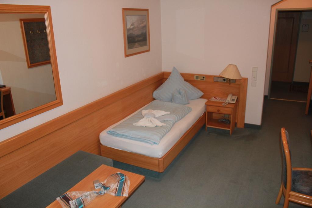 Landgasthaus & Hotel Kurfer Hof Bad Endorf Δωμάτιο φωτογραφία