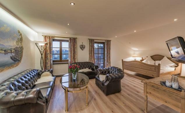 Landgasthaus & Hotel Kurfer Hof Bad Endorf Εξωτερικό φωτογραφία